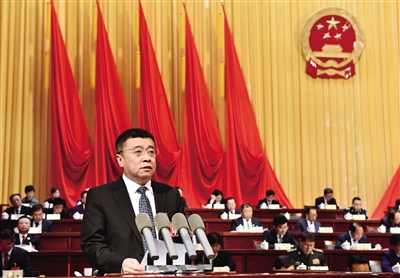 張強作政府工作報告。李冬賓攝